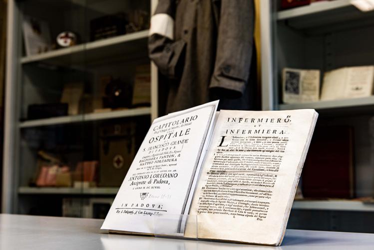 LIBRI ANTICHI
